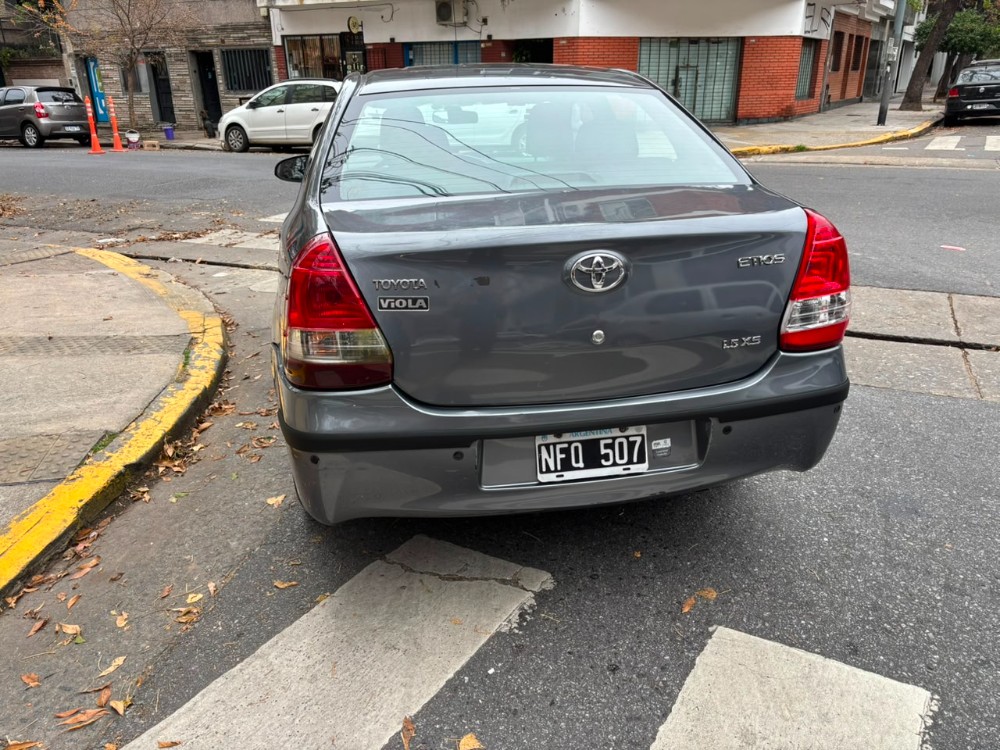 Toyota Etios 1.5 sedan Xs — foto 5